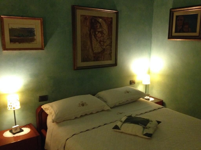 Bedroom 2, Bed & Breakfast La Casa Delle Rondini, Ancona