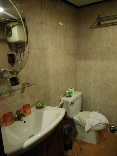 Bathroom 4, Saynamkhan River View, Luang Prabang
