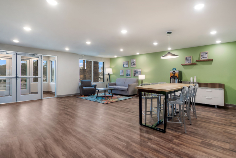Others 5, WoodSpring Suites Orlando I-4 & Convention Center, Orange