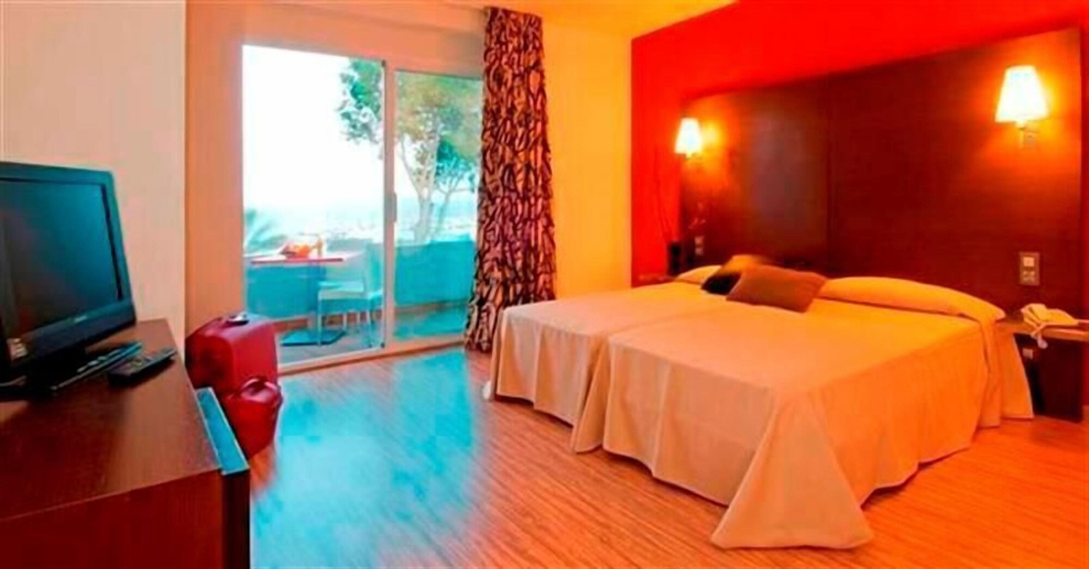 Bedroom 3, Nautic Hotel & Spa, Baleares
