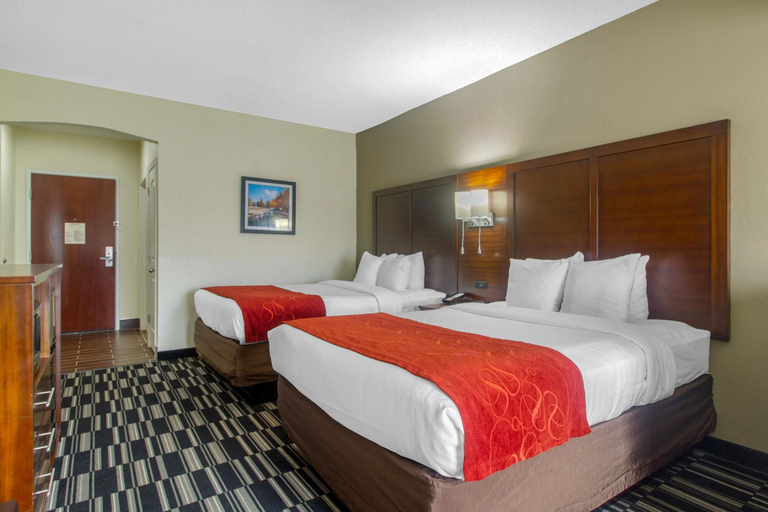 Bedroom 3, Comfort Suites Danville, Boyle