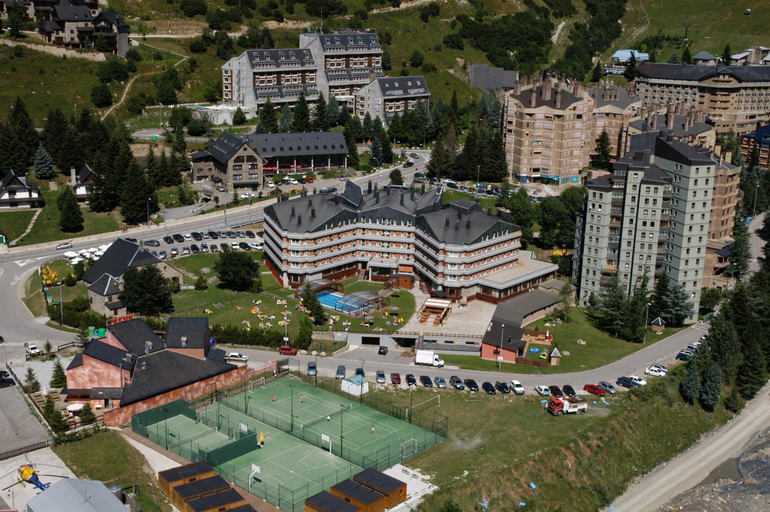 Exterior & Views 2, Hotel Montarto, Lleida