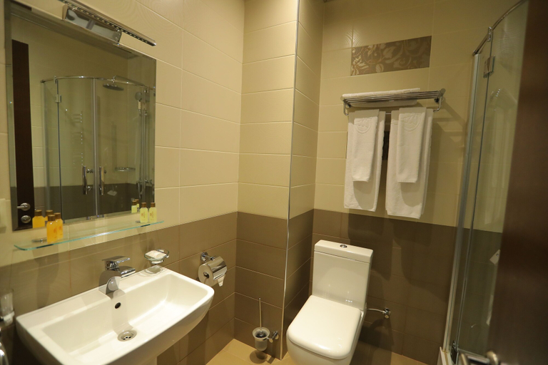 Bathroom 4, Aghveran Ararat Resort