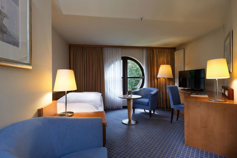 Bedroom 4, Maritim Hotel am Schlossgarten Fulda, Fulda
