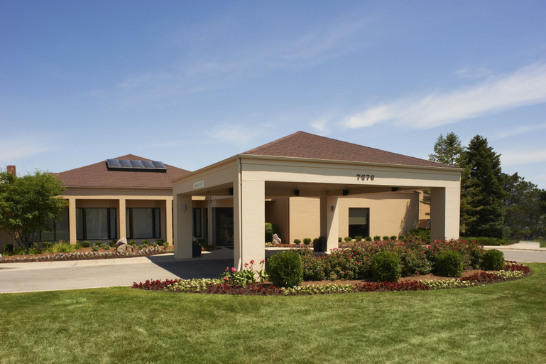 Exterior & Views 2, Courtyard by Marriott Rockford, Winnebago