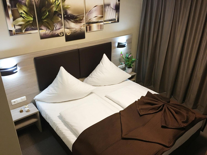 Bedroom 4, Hotel Glinde, Stormarn