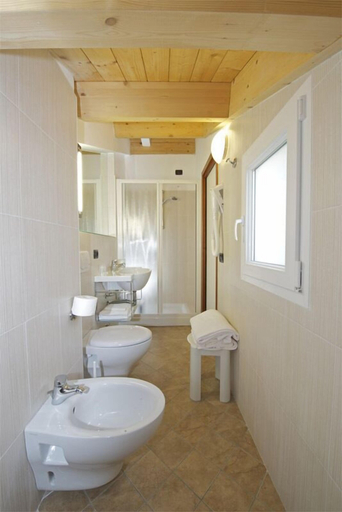 Bathroom 5, Hotel Torretta, Rimini