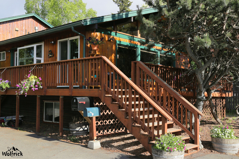 Exterior & Views 2, Jewel Lake Bed and Breakfast, Anchorage