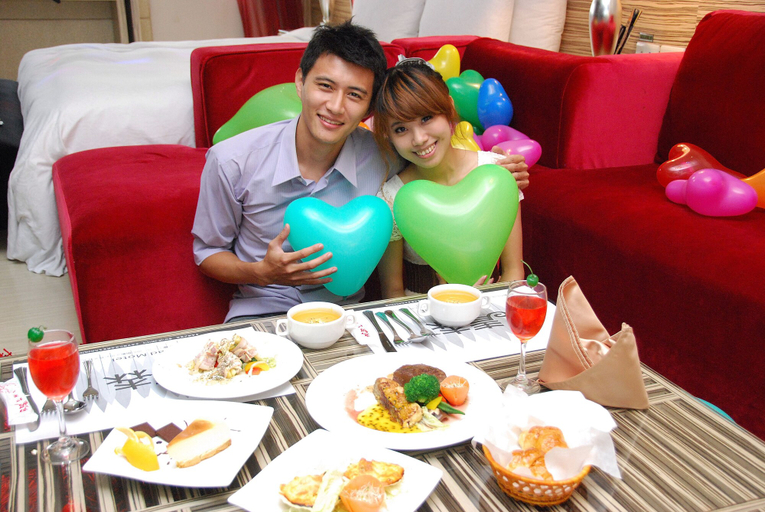 Food & Drinks 5, Dryad Motel, Tainan