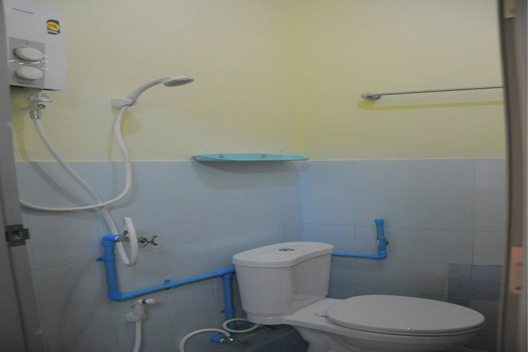 Bathroom 3, Seventeen Hostel, Ko Phangan