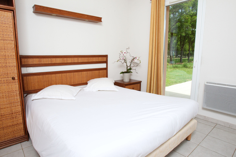 Bedroom 2, Vacancéole - Résidence le Domaine du Lac, Drôme