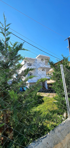Others 3, Hotel de Ksamil, Sarandës