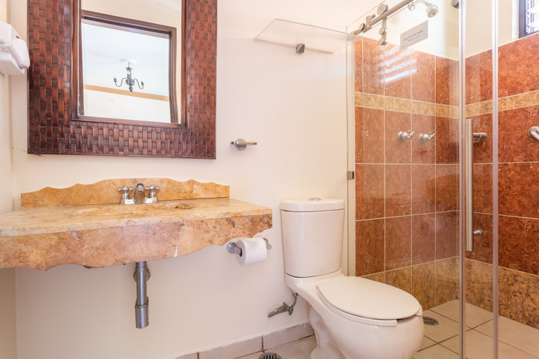 Bathroom 5, Hotel Angel Inn, Del Centro