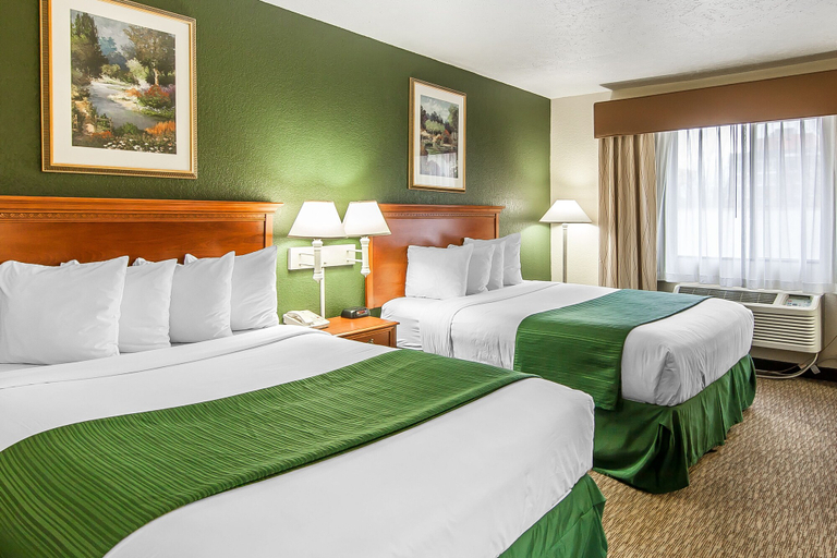 Bedroom 3, Quality Inn Downtown Convention Center, Multnomah