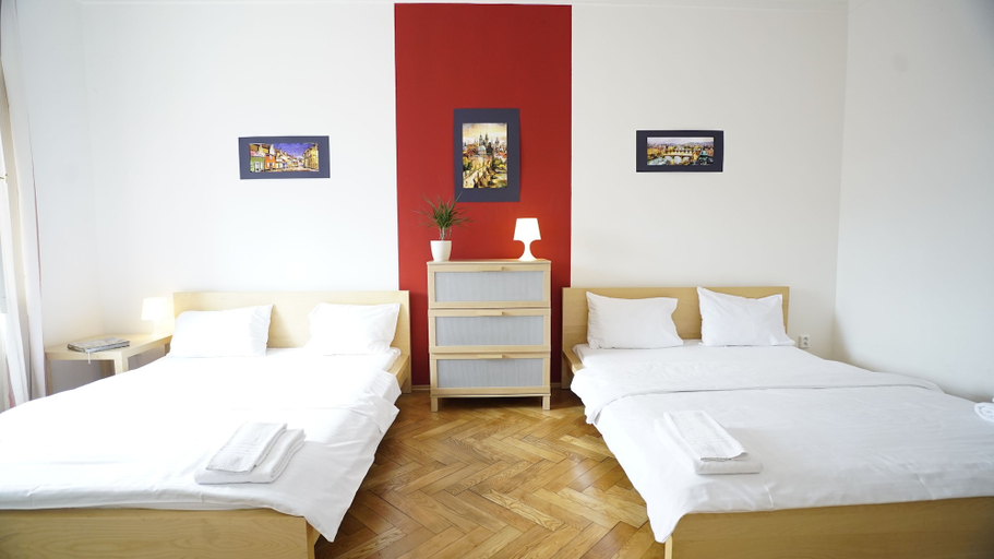 Bedroom 3, Royal Road Residence, Praha 1