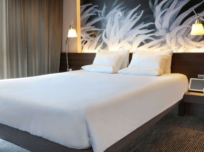 Bedroom 4, Novotel Barcelona City, Barcelona