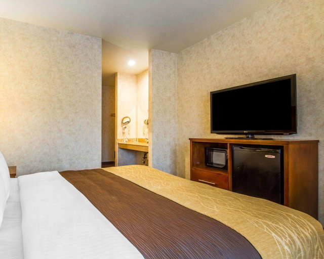 Bedroom 3, Comfort Inn Watsonville, Santa Cruz