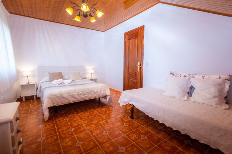 Bedroom 2, Apartamentos Cudillero, Asturias