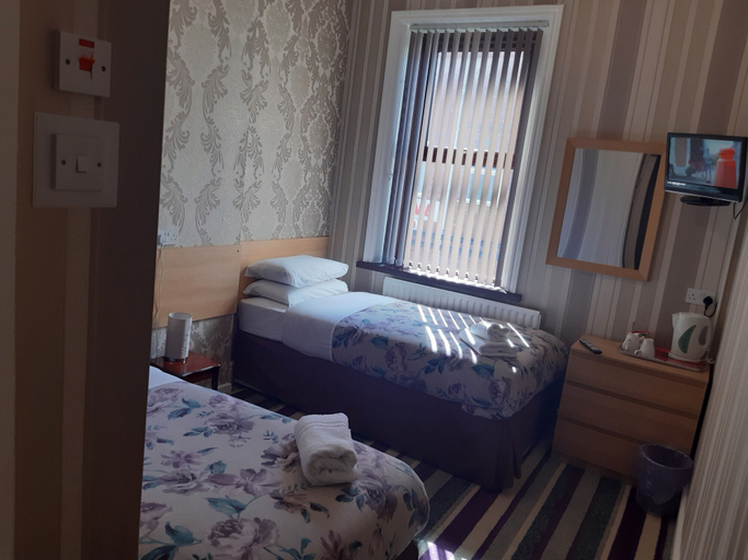 Bedroom 2, Wellington Hotel, Blackpool