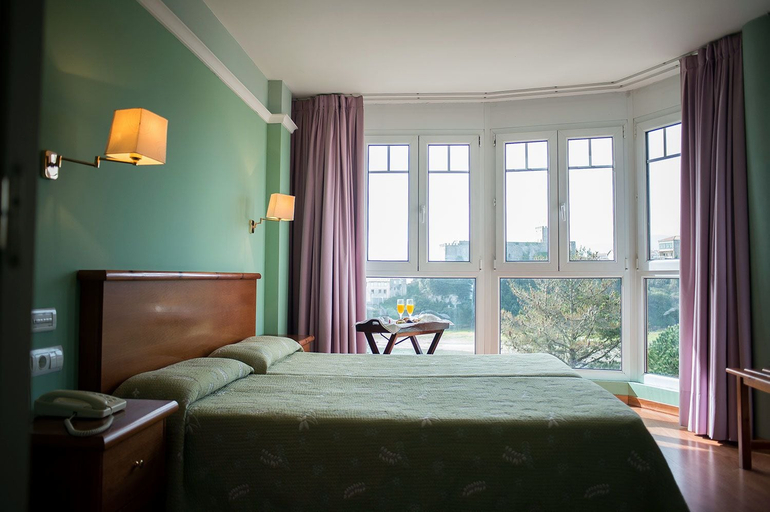 Bedroom 3, Faro de San Vicente, Cantabria