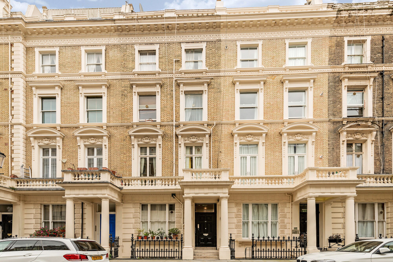 Exterior & Views 2, 12 43 Clanricarde Gardens, London