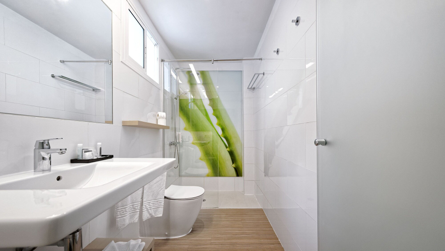 Bathroom 5, Hotel Aloe Canteras, Las Palmas