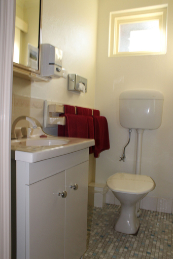 Bathroom 3, Motel Mount Gambier, Mount Gambier