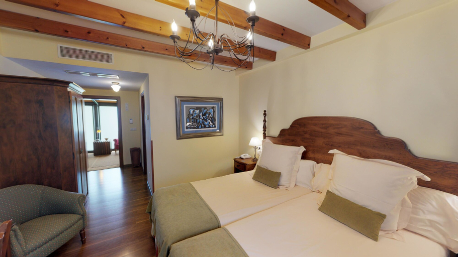 Bedroom 2, Hotel Virxe da Cerca by Pousadas de Compostela, A Coruña
