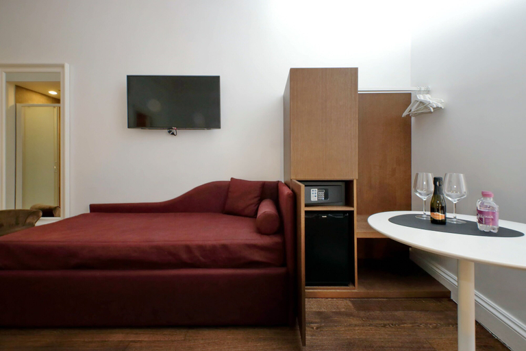 Bedroom 4, Youroom Carrozze, Rome