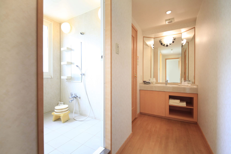 Bathroom 5, Park Hotel Miyabitei, Noboribetsu