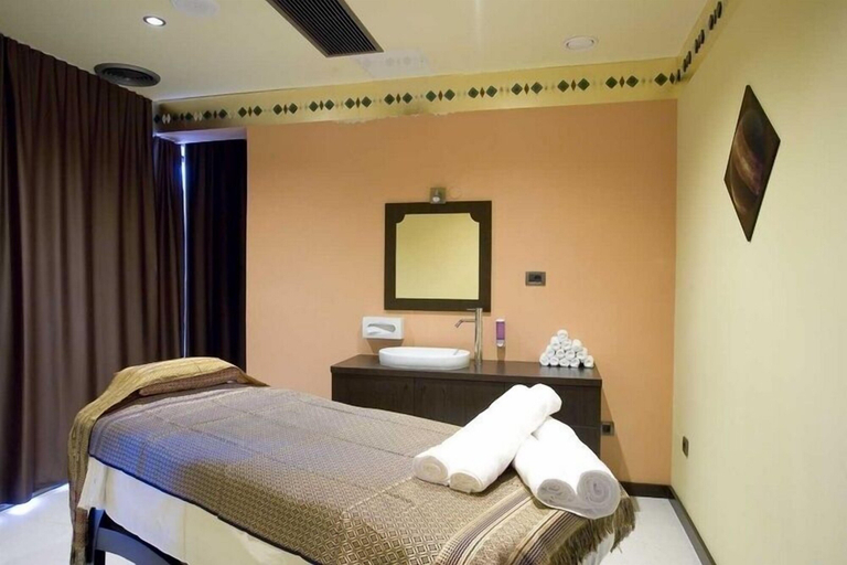 Bedroom 4, Hotel Safir Casino, Trieste
