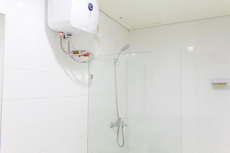Bathroom 3, Best And Simply Modern 1Br At Tuscany Apartment, Tangerang Selatan