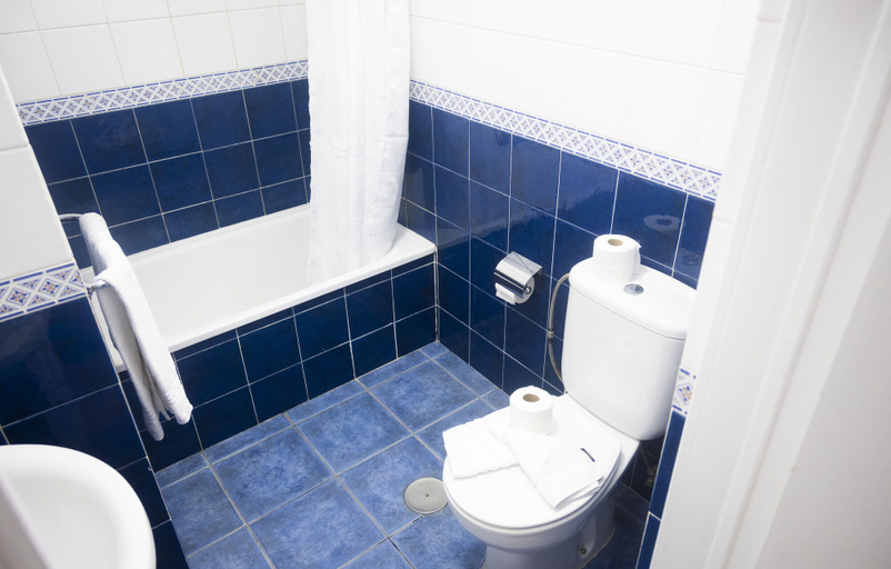 Bathroom 5, Apartamentos Brisamar Canteras, Las Palmas