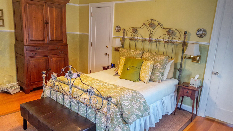 Bedroom 3, The Lilac Inn, Rutland