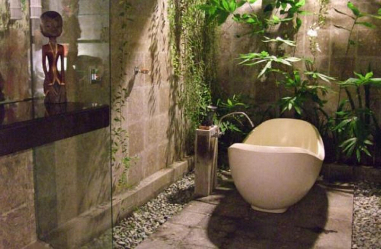Bathroom, Villa Puri Darma Agung, Gianyar