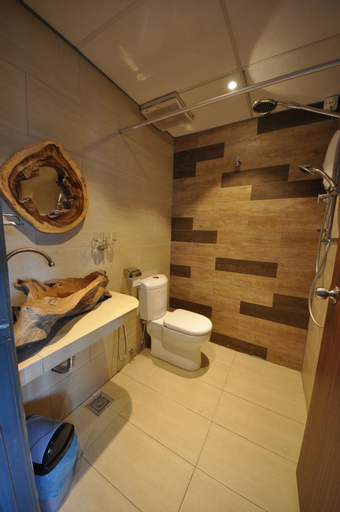 Bedroom 5, Le Metrotel, Kinta