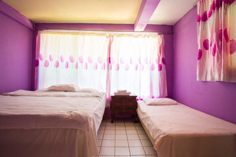Bedroom 2, G.T. Guest House, Saipan