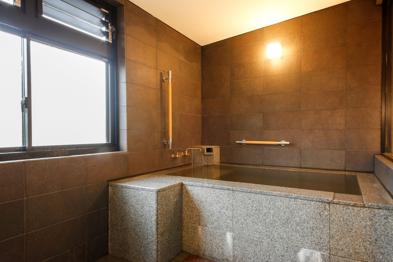 Bathroom 5, Yoshidaya Sannokaku, Kaga