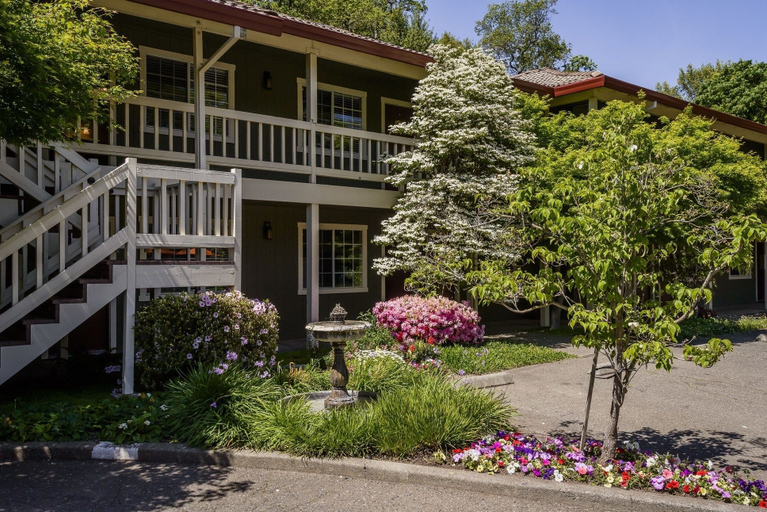 Exterior & Views 2, The Jack London Lodge, Sonoma