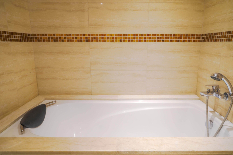 Bathroom 4, Mansion Garden Hotel, Olongapo City