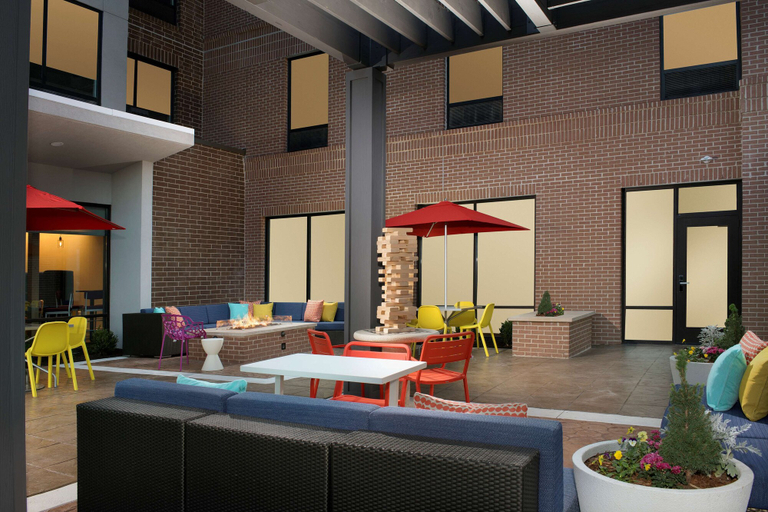 Food & Drinks 5, Tru by Hilton Murfreesboro, Rutherford