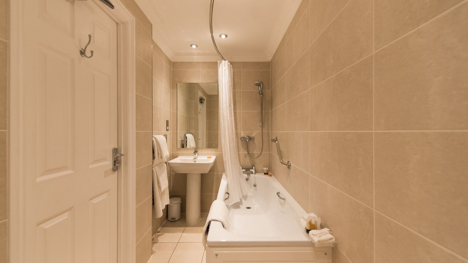 Bathroom 4, The Imperial Hotel, Devon