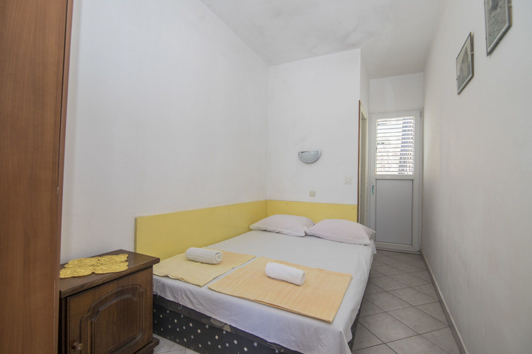 Bedroom 4, Apartments Tonin, Jelsa