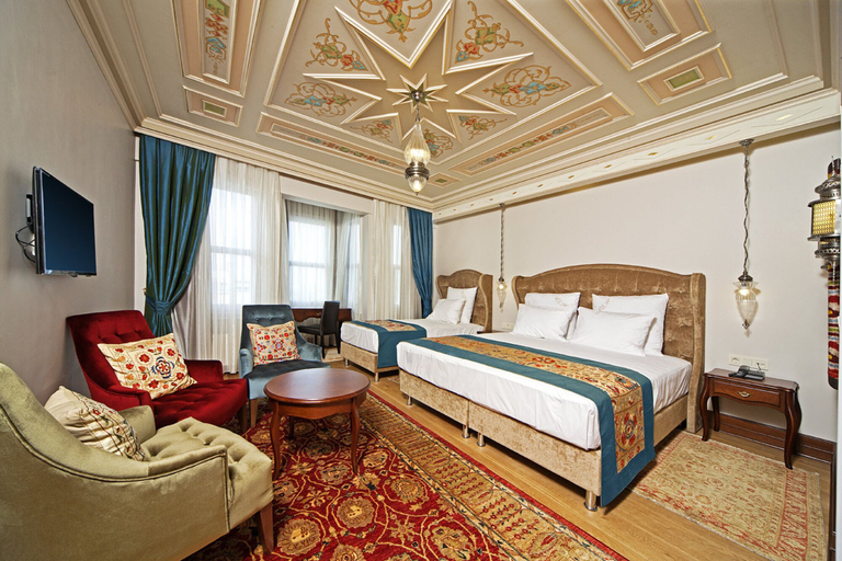 Bedroom 2, Azade Suites, Fatih