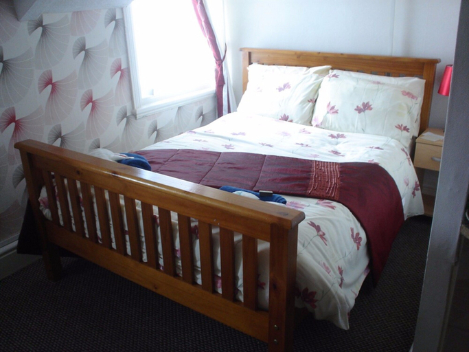 Bedroom 5, The Franklyn Hotel, Blackpool