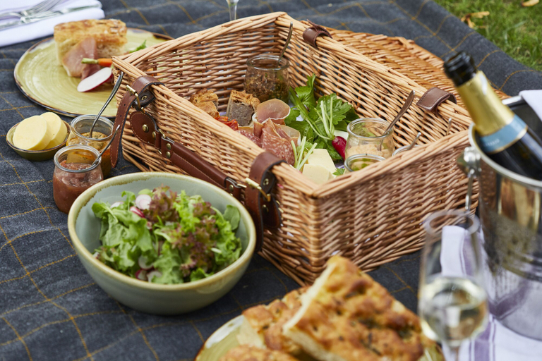 Food & Drinks 5, Methuen Arms, Wiltshire
