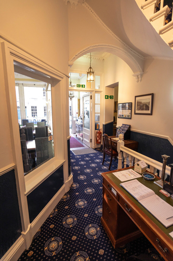 Others 5, Regent House Hotel, Edinburgh