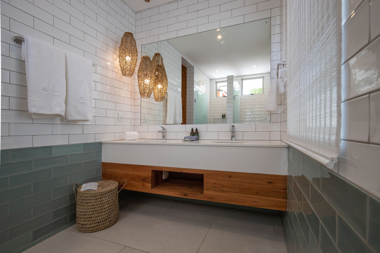 Bathroom 5, Bahia Mar Boutique Hotel, Vilanculos
