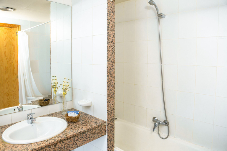 Bathroom 4, Hotel Snö Condes del Pallars, Lleida