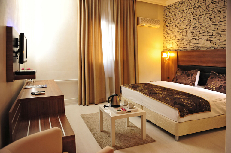 Bedroom 2, Tanik Hotel, Konak